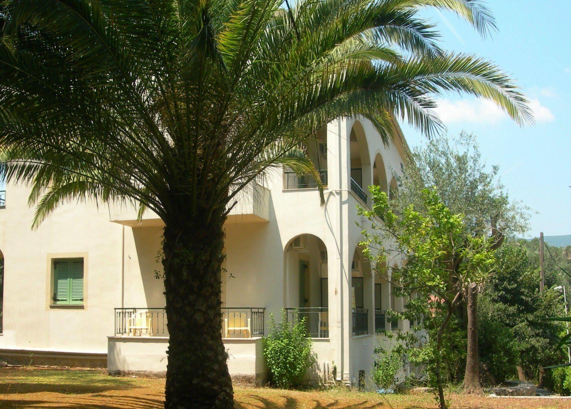 Villa Karmar Hotel Apartments Dassia  Zewnętrze zdjęcie