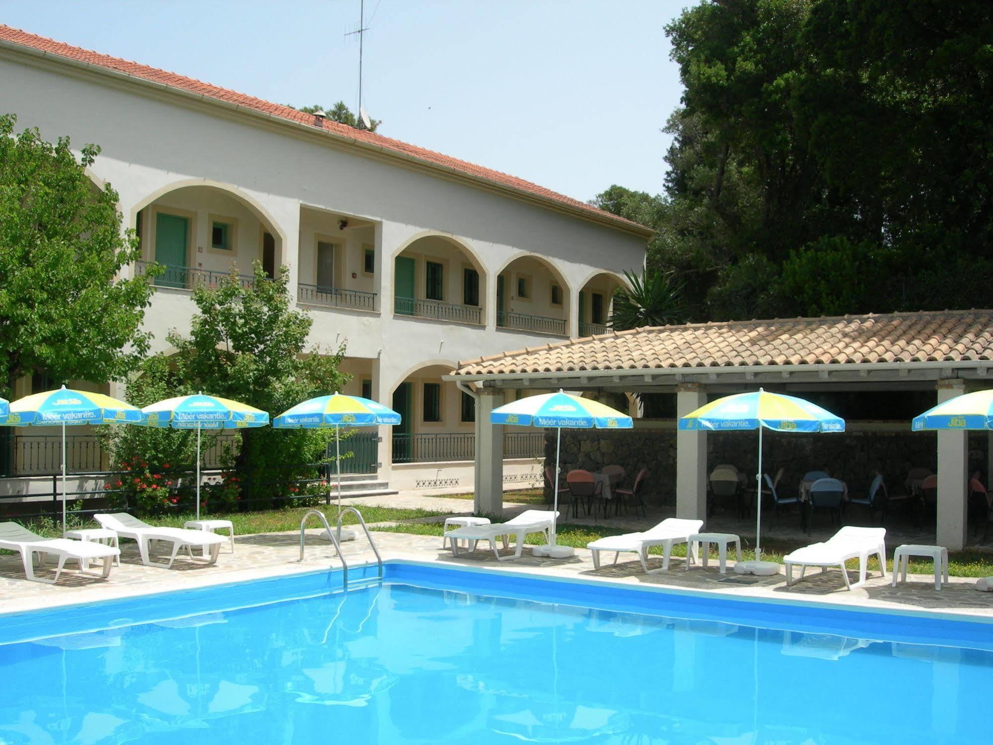 Villa Karmar Hotel Apartments Dassia  Zewnętrze zdjęcie